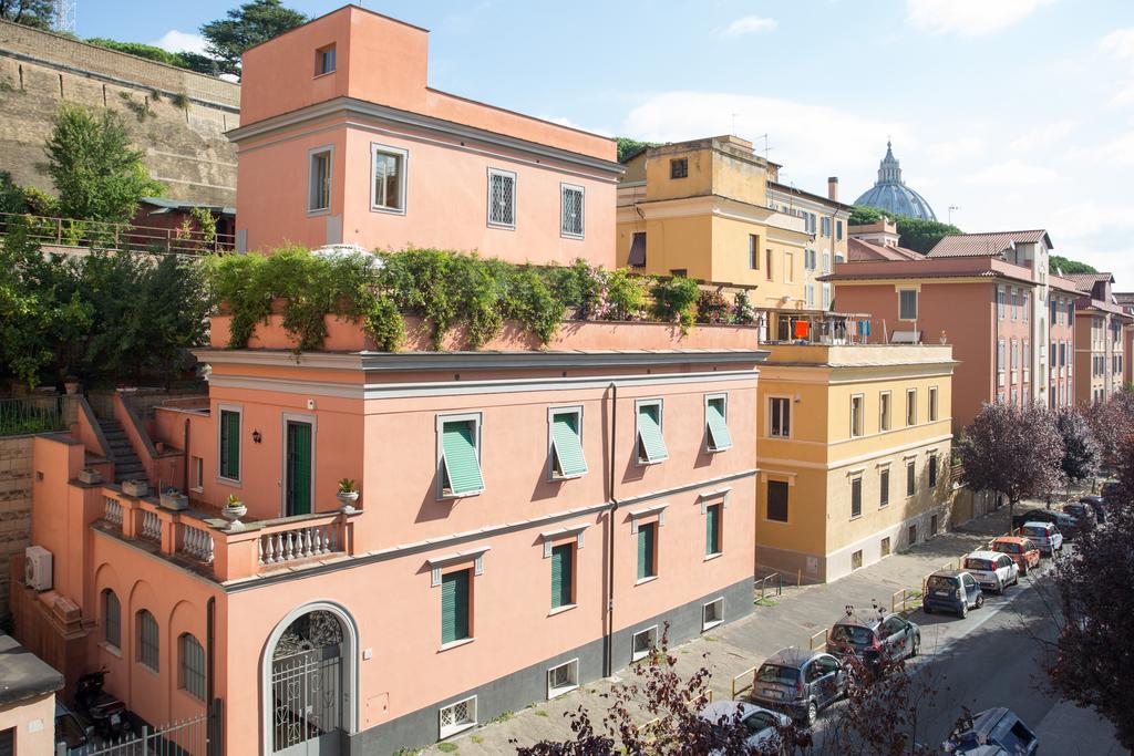 Appartamento La Finestra Su San Pietro Rome Room photo