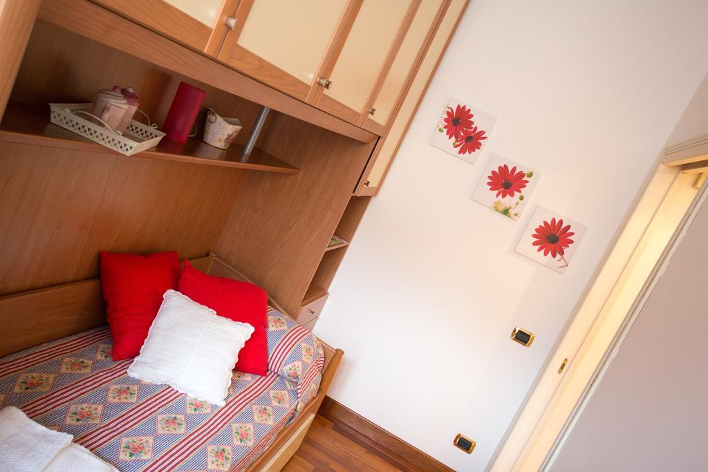 Appartamento La Finestra Su San Pietro Rome Room photo